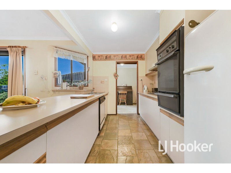 14 Lydia Mary Drive, Berwick VIC 3806
