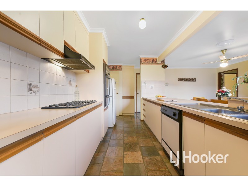 14 Lydia Mary Drive, Berwick VIC 3806