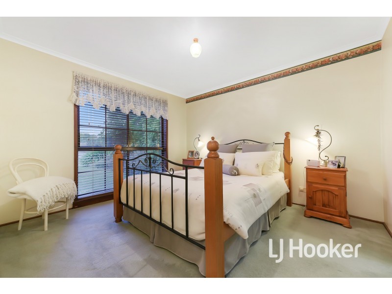 14 Lydia Mary Drive, Berwick VIC 3806