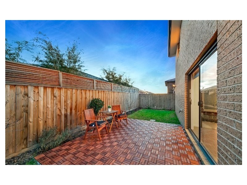 29 Fernwren Drive, Berwick VIC 3806