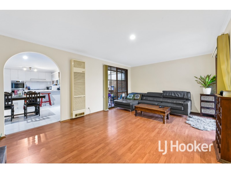 22 Howitt Court, Berwick VIC 3806