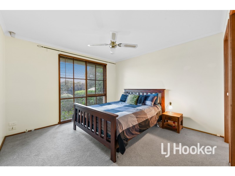 22 Howitt Court, Berwick VIC 3806
