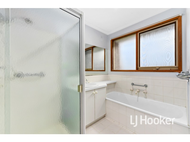 22 Howitt Court, Berwick VIC 3806