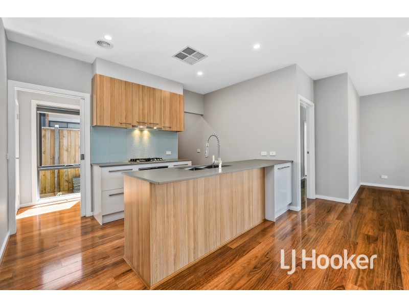 2 Janice Street, Officer VIC 3809