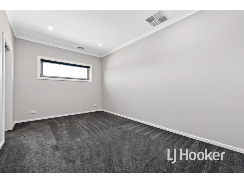 2 Janice Street, Officer VIC 3809