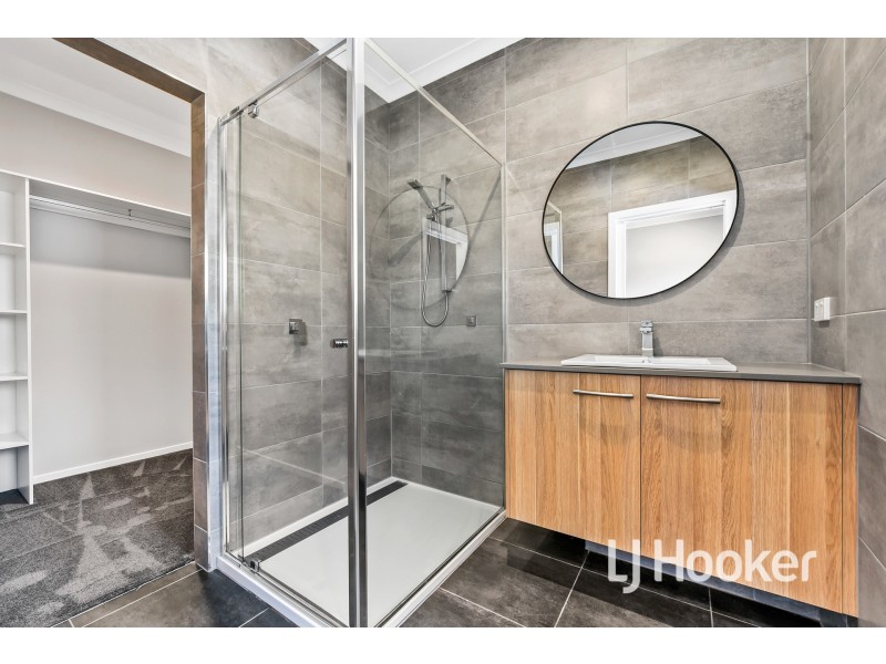 2 Janice Street, Officer VIC 3809