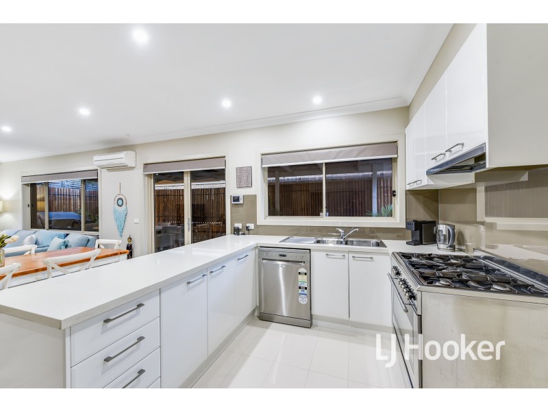 1/12 Kilvington Court, Berwick VIC 3806