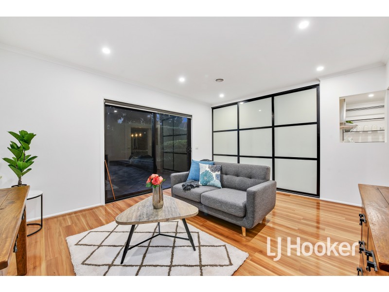 18 Meg Way, Berwick VIC 3806