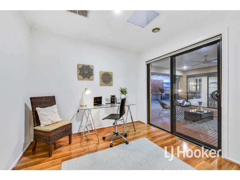 18 Meg Way, Berwick VIC 3806