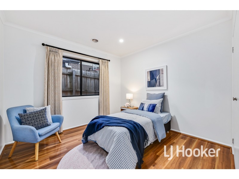 18 Meg Way, Berwick VIC 3806