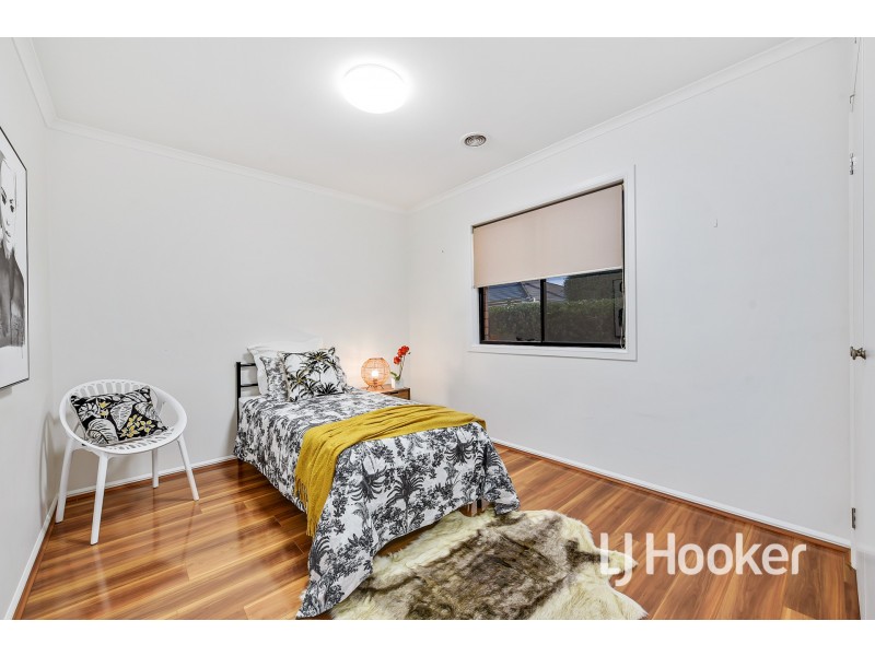 18 Meg Way, Berwick VIC 3806