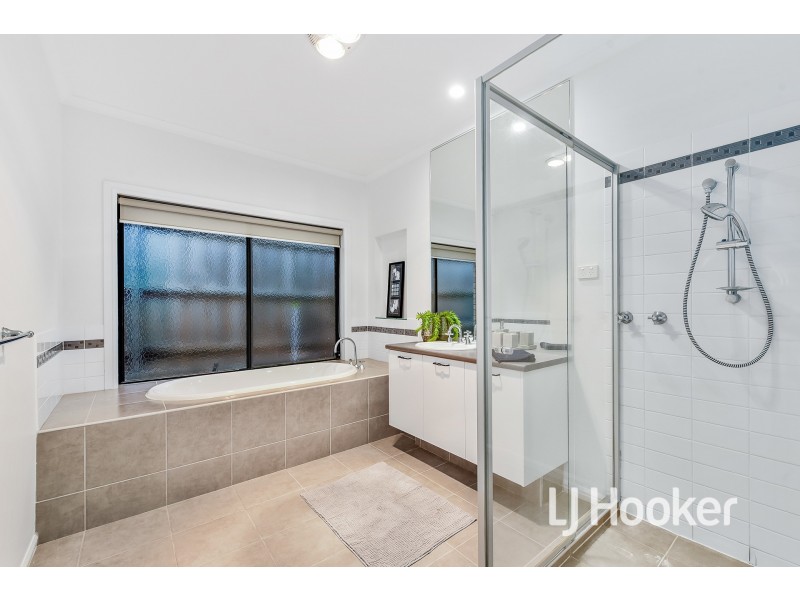 18 Meg Way, Berwick VIC 3806