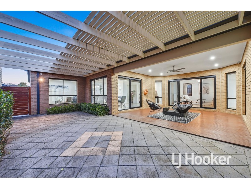 18 Meg Way, Berwick VIC 3806