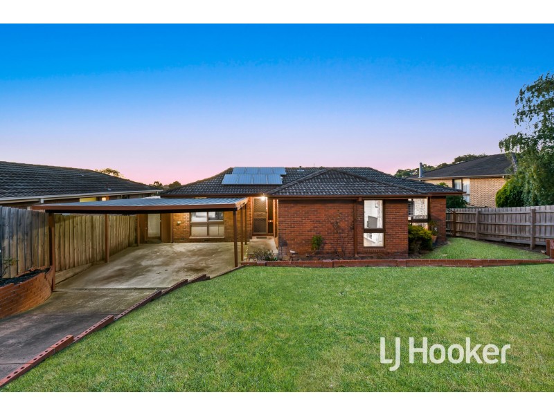 43 Matthew Flinders Avenue, Endeavour Hills VIC 3802