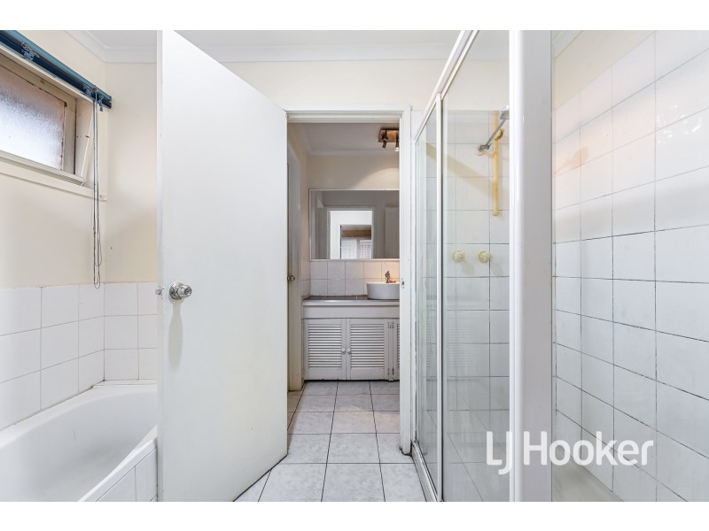 43 Matthew Flinders Avenue, Endeavour Hills VIC 3802