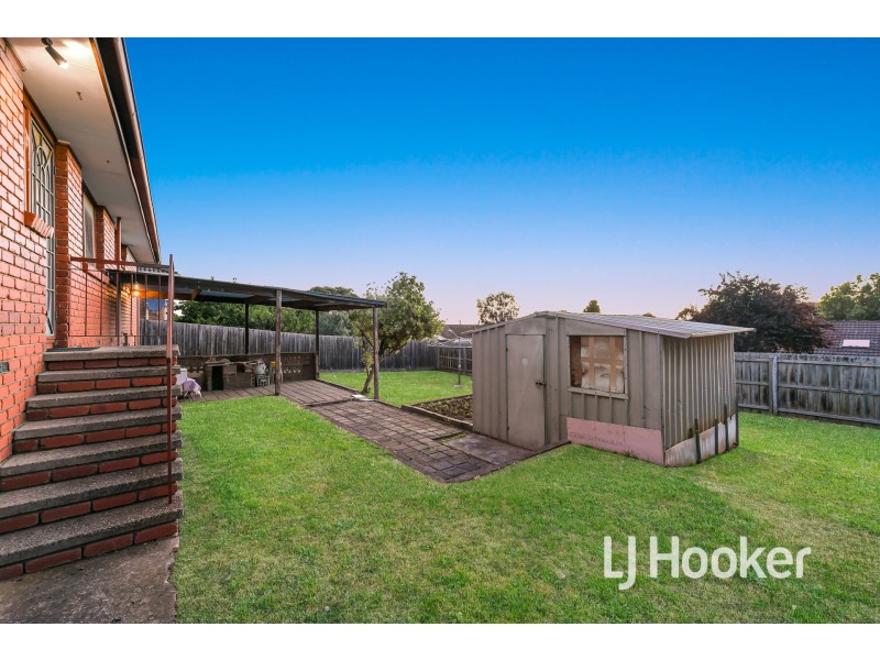 43 Matthew Flinders Avenue, Endeavour Hills VIC 3802