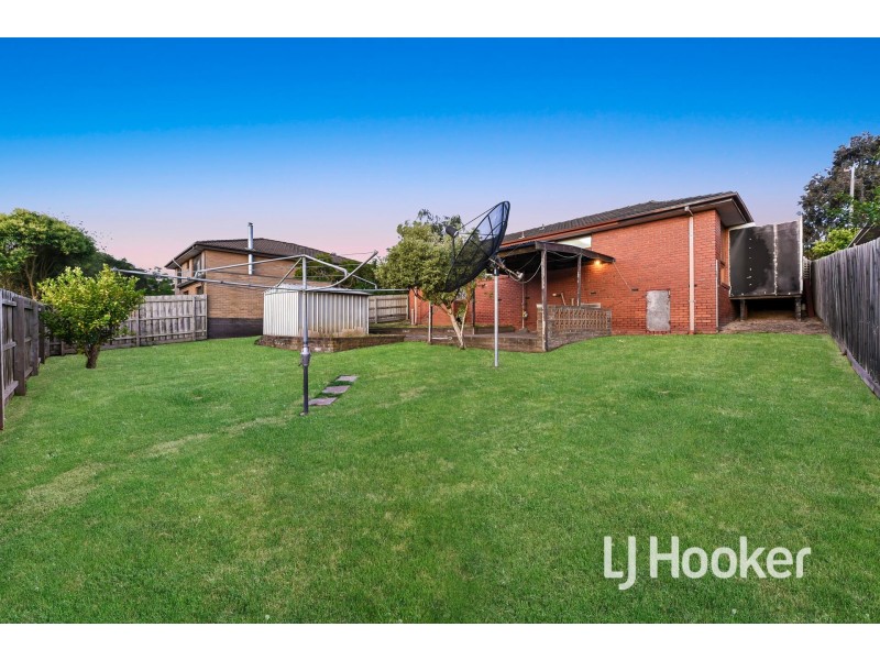 43 Matthew Flinders Avenue, Endeavour Hills VIC 3802