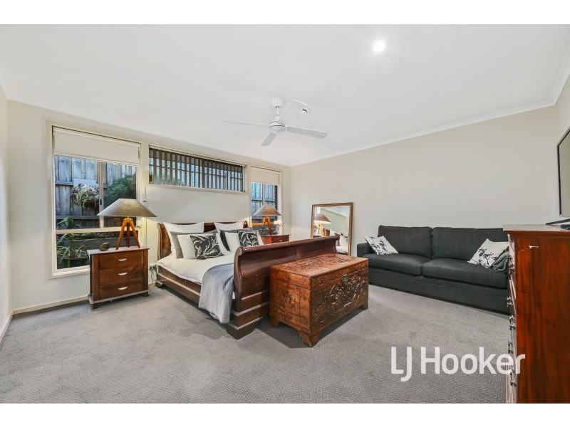2 Avebury Drive, Berwick VIC 3806