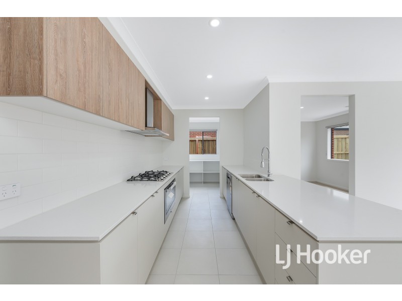 3 Remedy Drive, Clyde VIC 3978