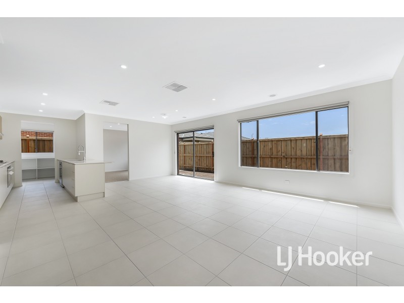 3 Remedy Drive, Clyde VIC 3978