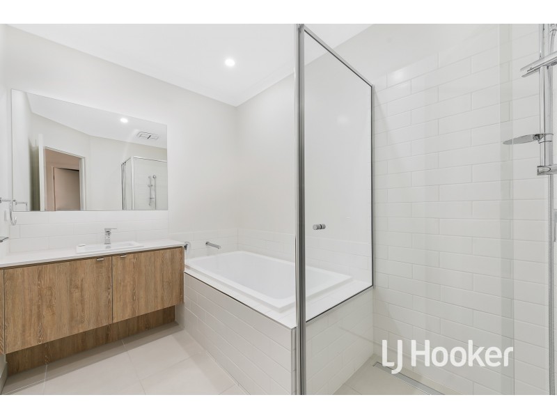 3 Remedy Drive, Clyde VIC 3978