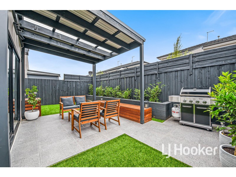 4 Llano Circuit, Berwick VIC 3806