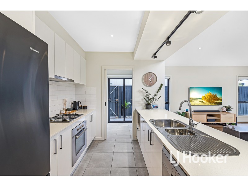 4 Llano Circuit, Berwick VIC 3806