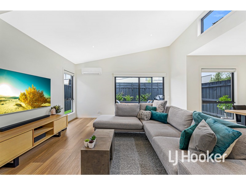 4 Llano Circuit, Berwick VIC 3806