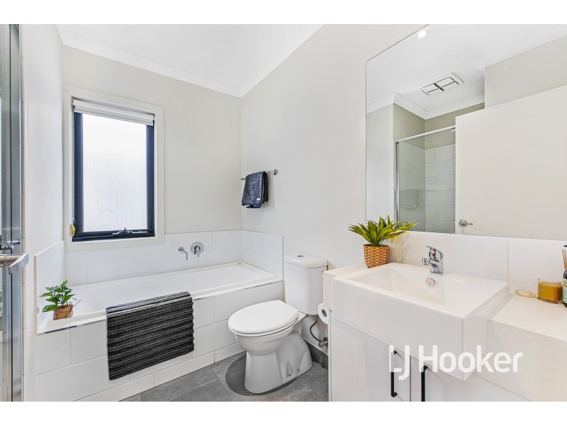 4 Llano Circuit, Berwick VIC 3806