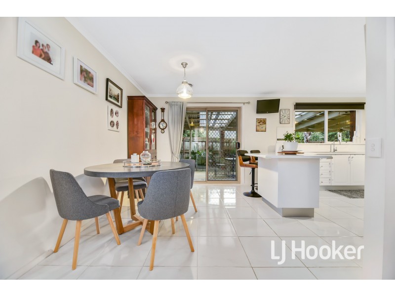 58 Collins Crescent, Berwick VIC 3806