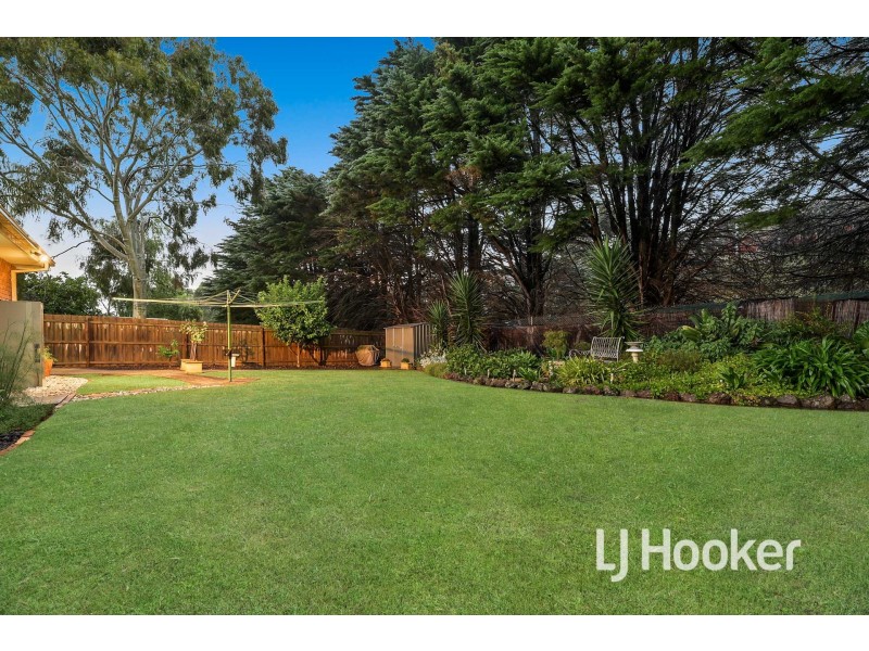 58 Collins Crescent, Berwick VIC 3806