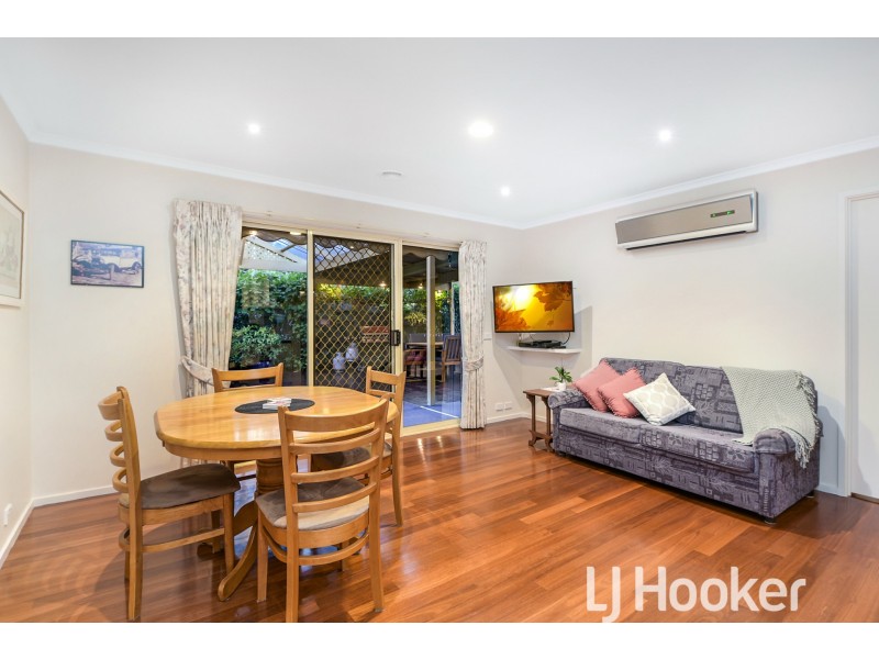 4 Exford Place, Berwick VIC 3806