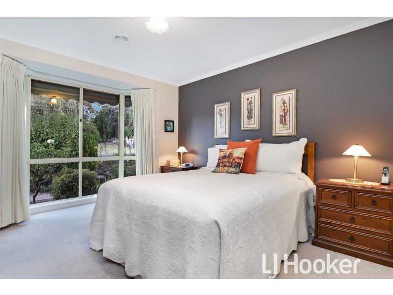 4 Exford Place, Berwick VIC 3806