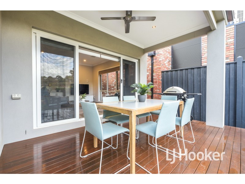 22 Lyall Road, Berwick VIC 3806