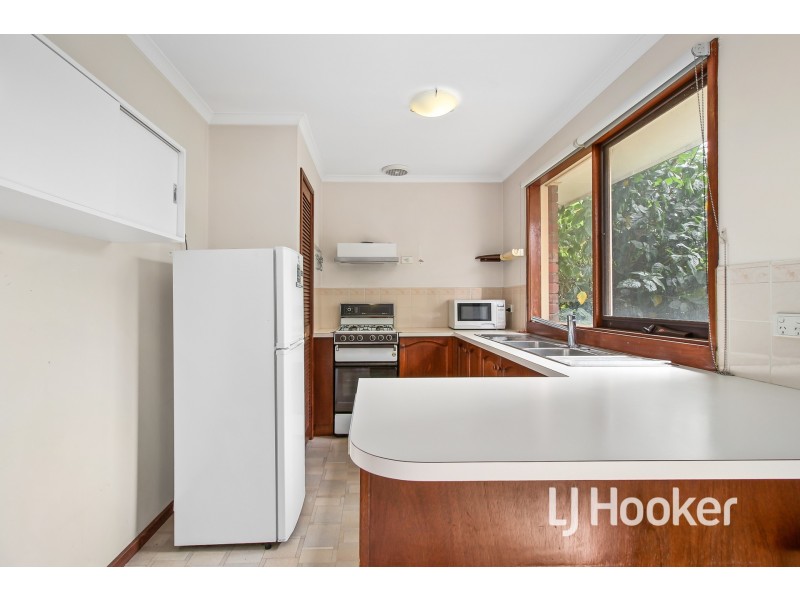 150 Endeavour Drive, Cranbourne North VIC 3977