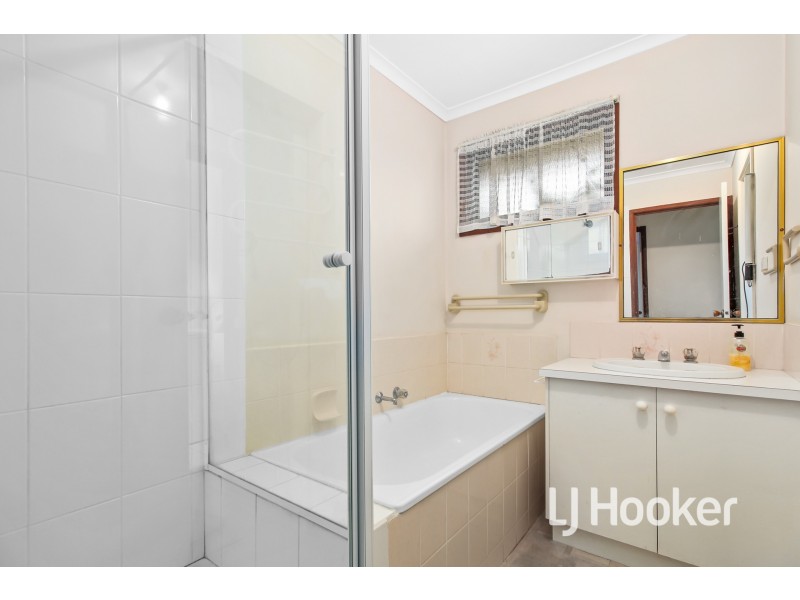 150 Endeavour Drive, Cranbourne North VIC 3977