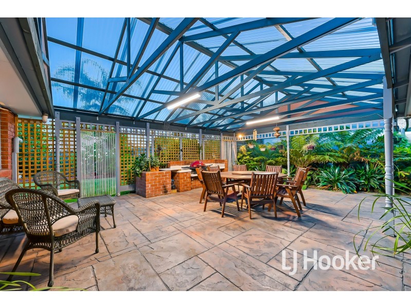 4 Aristotle Court, Narre Warren VIC 3805