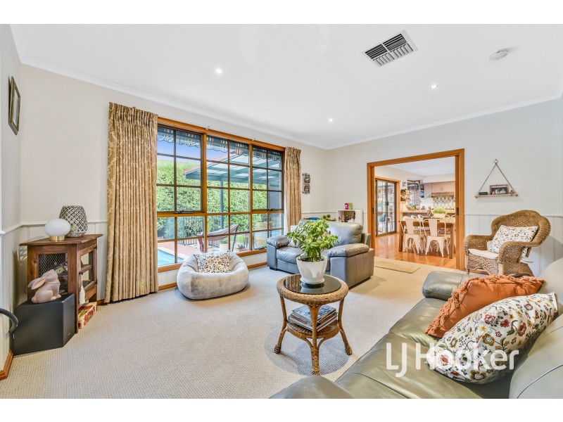 11 Marida Court, Berwick VIC 3806