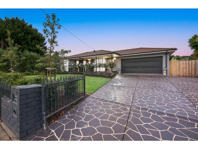 44 Eagle Drive, Pakenham VIC 3810