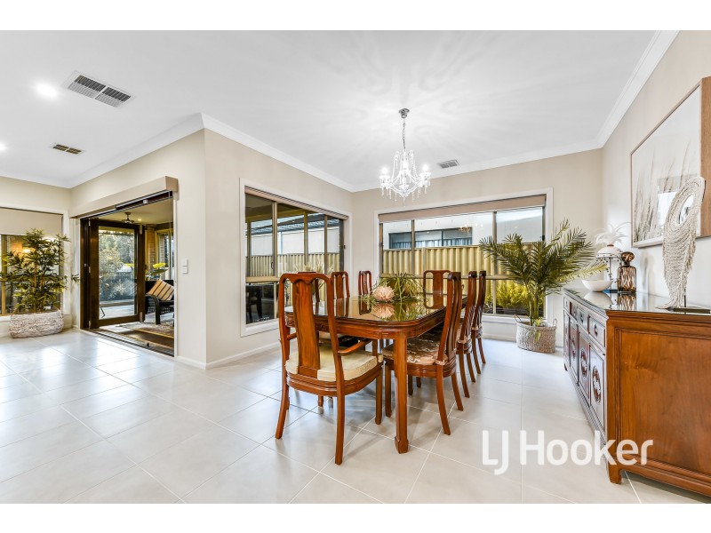 49 Ridgemont Drive, Berwick VIC 3806