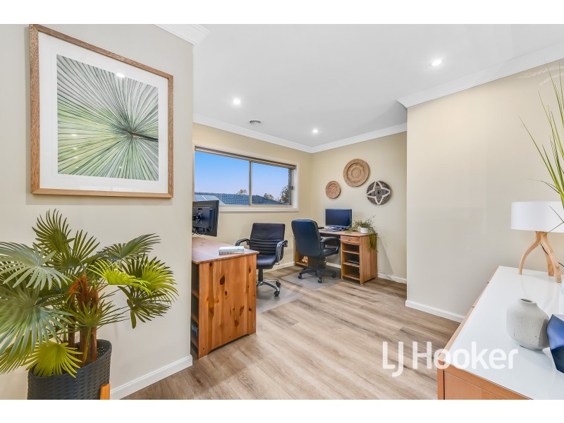 49 Ridgemont Drive, Berwick VIC 3806