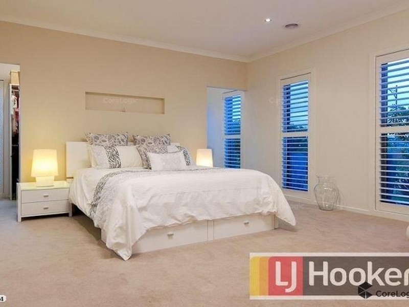 7 Loxton Way, Pakenham VIC 3810