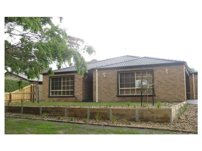 1/42 Gardiner Street, Berwick VIC 3806