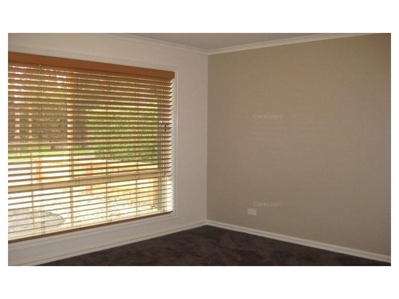 1/42 Gardiner Street, Berwick VIC 3806