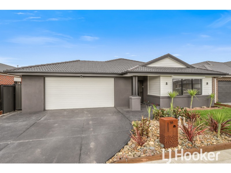 50 Glenrose Boulevard, Clyde North VIC 3978
