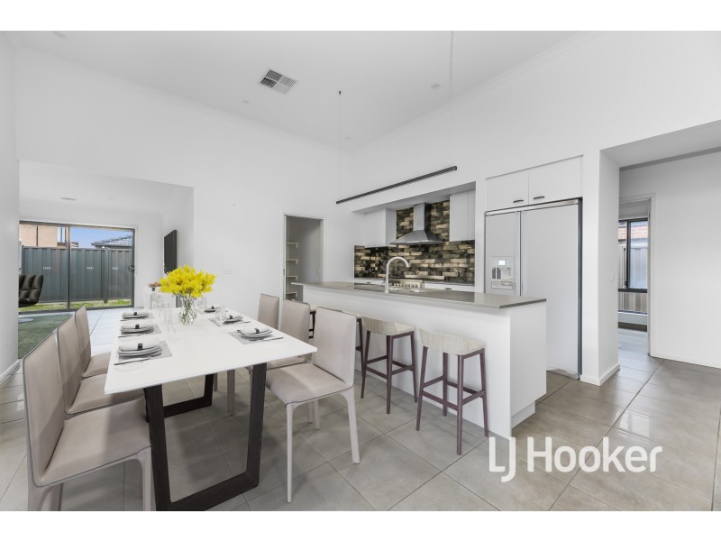 59 Galveston Road, Clyde VIC 3978