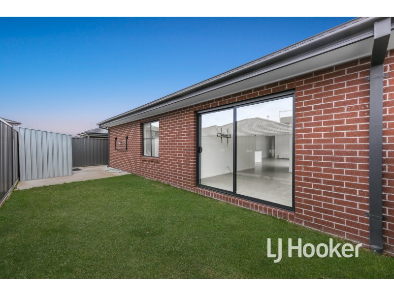 59 Galveston Road, Clyde VIC 3978