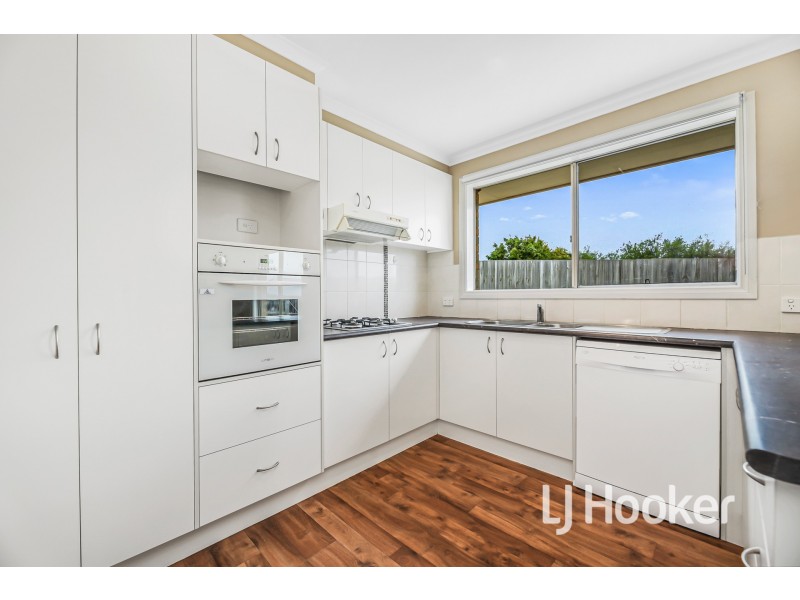 9 Wallangara Drive, Pakenham VIC 3810