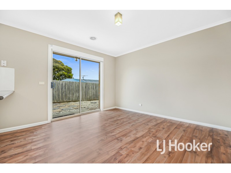 9 Wallangara Drive, Pakenham VIC 3810