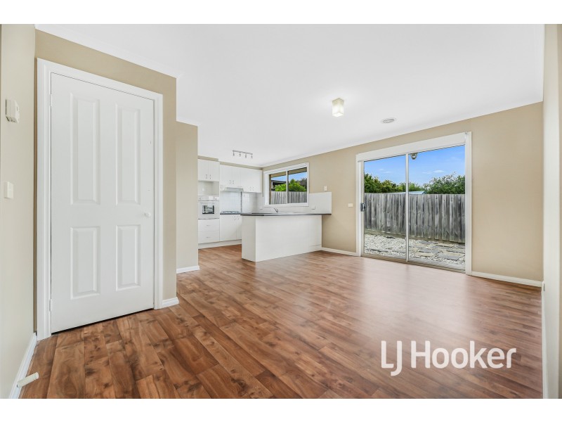 9 Wallangara Drive, Pakenham VIC 3810